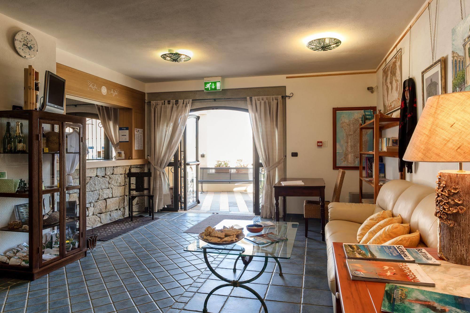 Residenza Petrera Aparthotel Muravera Exterior photo