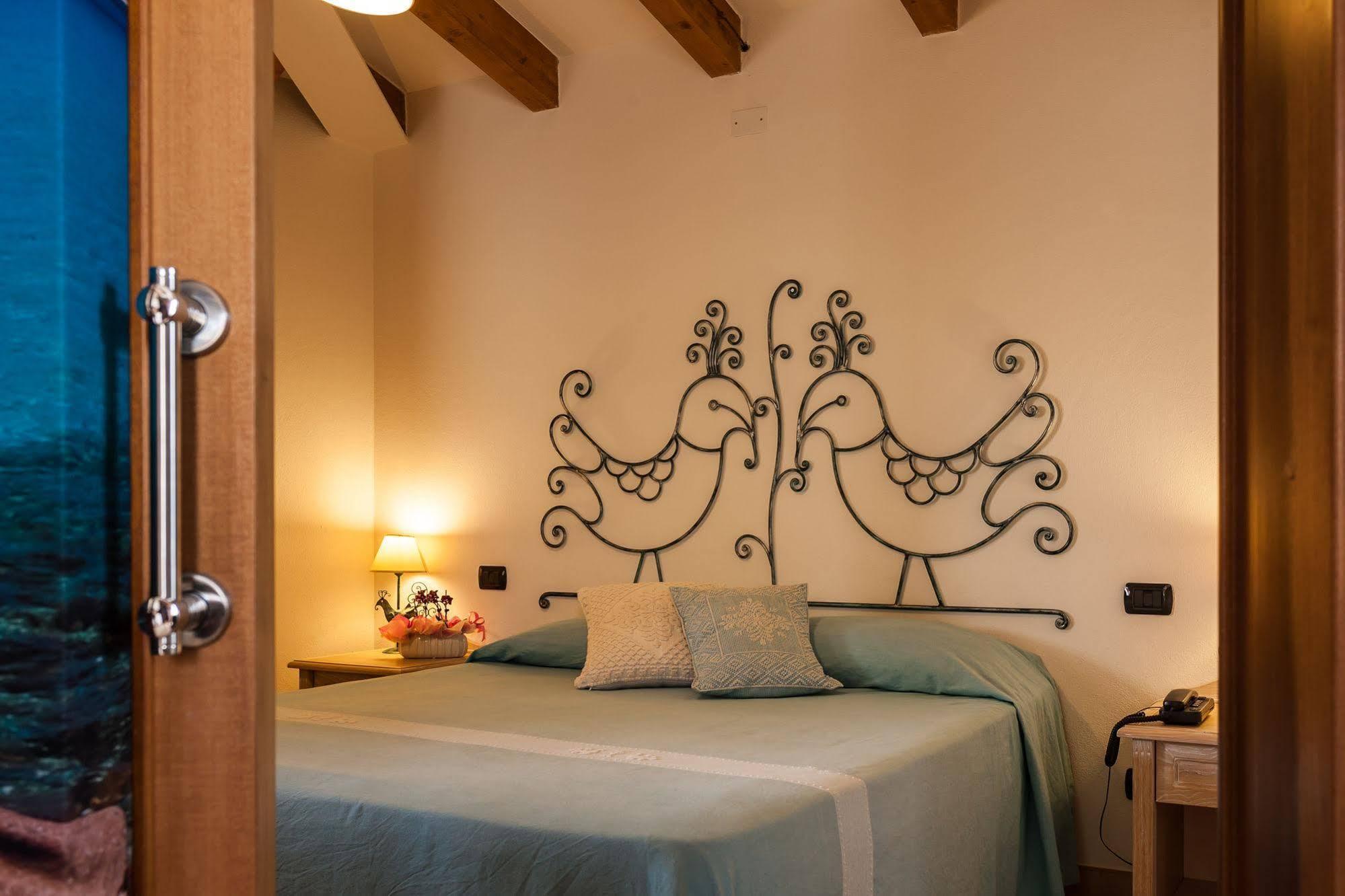 Residenza Petrera Aparthotel Muravera Exterior photo